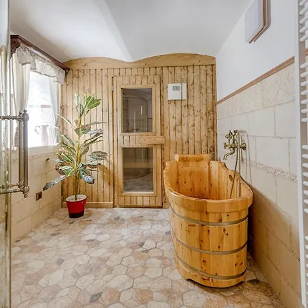 Exkluzivni Podjestedka S Grilem A Saunou Holiday home