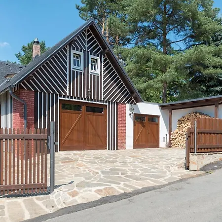 Exkluzivni Podjestedka S Grilem A Saunou Holiday home