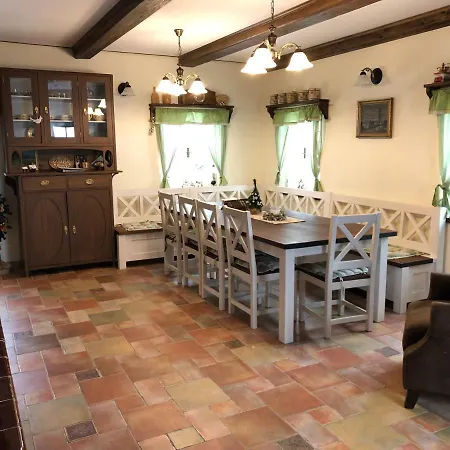 Holiday home Exkluzivni Podjestedka S Grilem A Saunou